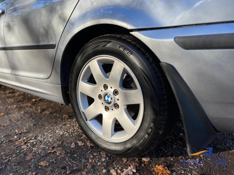 BMW 3 SERIES
